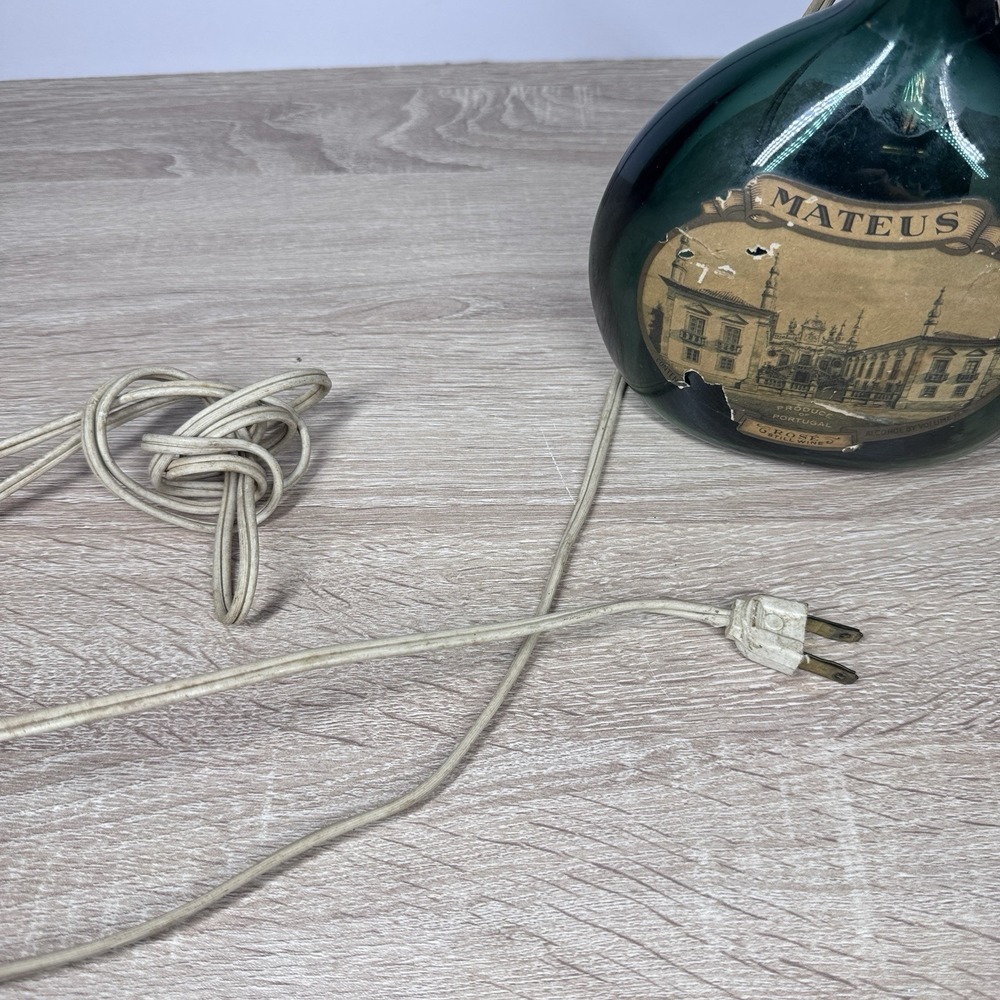 Vintage Mateus Rose Wine Bottle Table Lamp Green Glass Portugal Label Works - Picture 5 of 5